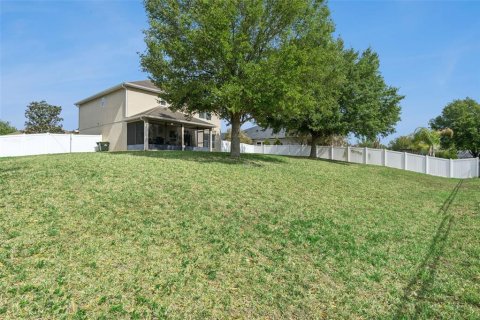 House in Clermont, Florida 4 bedrooms, 217.76 sq.m. № 2099249 - photo 2