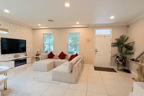 House in Windermere, Florida 3 bedrooms, 172.15 sq.m. № 2304330 - photo 6