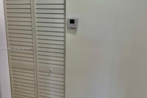 Casa en alquiler en Florida City, Florida, 6 dormitorios № 2055019 - foto 22