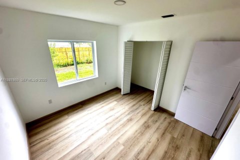 Casa en alquiler en Florida City, Florida, 6 dormitorios № 2055019 - foto 14