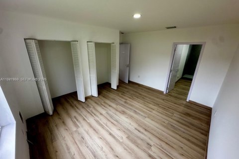 Casa en alquiler en Florida City, Florida, 6 dormitorios № 2055019 - foto 26