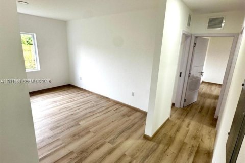 Casa en alquiler en Florida City, Florida, 6 dormitorios № 2055019 - foto 21