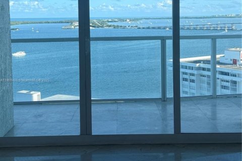 Condo in Miami, Florida, 2 bedrooms  № 1953505 - photo 3