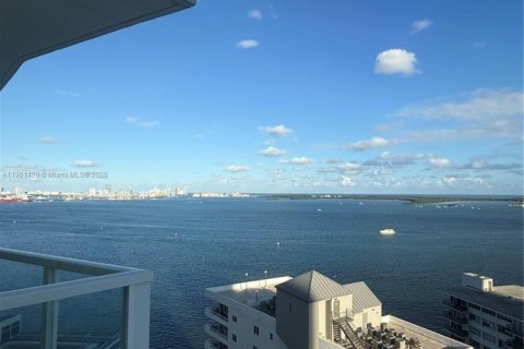 Condo in Miami, Florida, 2 bedrooms  № 1953505 - photo 6