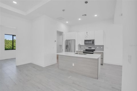 Villa ou maison à louer à Port Charlotte, Floride: 3 chambres, 160.35 m2 № 1402133 - photo 12