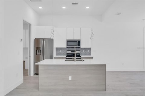 Villa ou maison à louer à Port Charlotte, Floride: 3 chambres, 160.35 m2 № 1402133 - photo 11