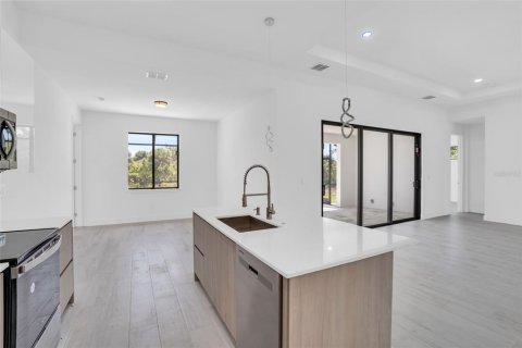 Villa ou maison à louer à Port Charlotte, Floride: 3 chambres, 160.35 m2 № 1402133 - photo 9