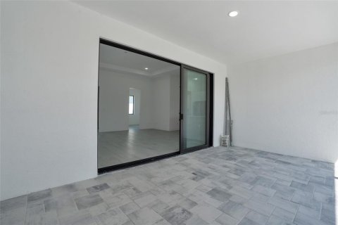 Villa ou maison à louer à Port Charlotte, Floride: 3 chambres, 160.35 m2 № 1402133 - photo 4
