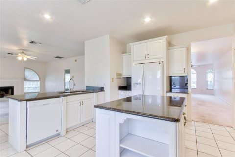 Casa en alquiler en Kissimmee, Florida, 4 dormitorios, 265.98 m2 № 1801931 - foto 6