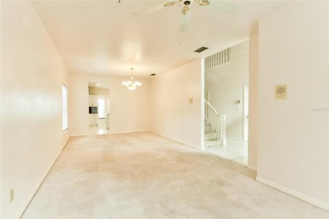 Casa en alquiler en Kissimmee, Florida, 4 dormitorios, 265.98 m2 № 1801931 - foto 14