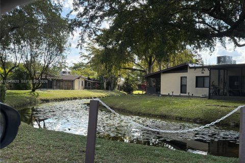 Casa en venta en Hollywood, Florida, 2 dormitorios, 92.9 m2 № 2001005 - foto 30