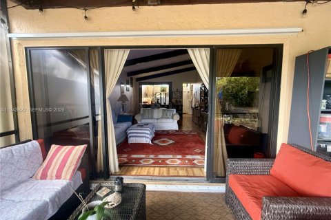 Casa en venta en Hollywood, Florida, 2 dormitorios, 92.9 m2 № 2001005 - foto 27