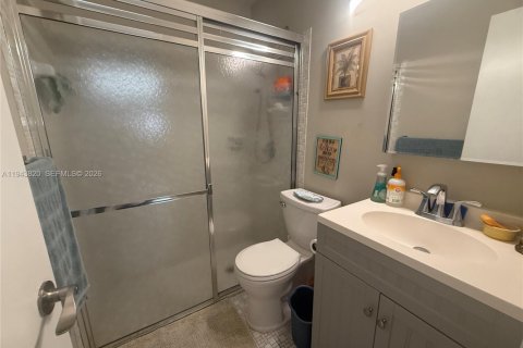 Casa en venta en Hollywood, Florida, 2 dormitorios, 92.9 m2 № 2001005 - foto 18