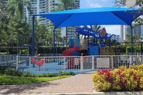 Condominio en alquiler en Aventura, Florida, 2 dormitorios, 125.7 m2 № 1934317 - foto 8