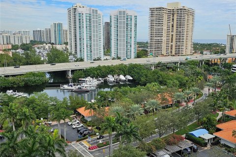 Condominio en alquiler en Aventura, Florida, 2 dormitorios, 125.7 m2 № 1934317 - foto 24