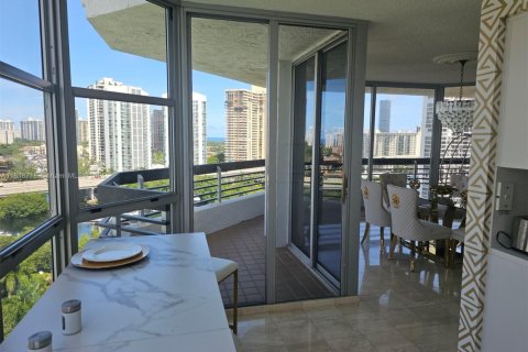 Condominio en alquiler en Aventura, Florida, 2 dormitorios, 125.7 m2 № 1934317 - foto 27