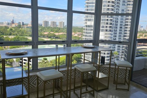 Condominio en alquiler en Aventura, Florida, 2 dormitorios, 125.7 m2 № 1934317 - foto 28