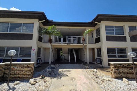 Condo à New Port Richey, Floride, 2 chambres  № 2324481