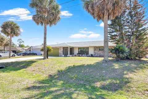 Villa ou maison à vendre à Kissimmee, Floride: 3 chambres, 180.32 m2 № 2091621 - photo 3