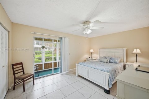 Condo in Boca Raton, Florida, 1 bedroom  № 2044453 - photo 13