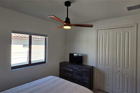Casa en alquiler en Cape Coral, Florida, 3 dormitorios, 155.98 m2 № 1765615 - foto 5