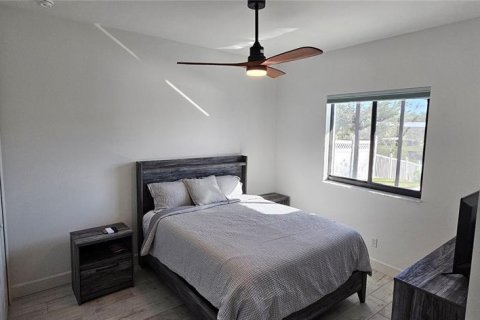 Casa en alquiler en Cape Coral, Florida, 3 dormitorios, 155.98 m2 № 1765615 - foto 8