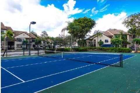 Copropriété à louer à Pompano Beach, Floride: 2 chambres, 91.04 m2 № 2279071 - photo 14