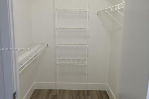 Copropriété à louer à Pompano Beach, Floride: 2 chambres, 91.04 m2 № 2279071 - photo 8
