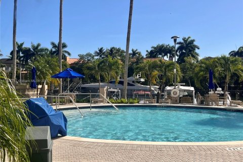 Снять в аренду кондоминиум в Корал-Гейблс, Флорида 1 спальня, 84.54м2, № 1929358 - фото 27