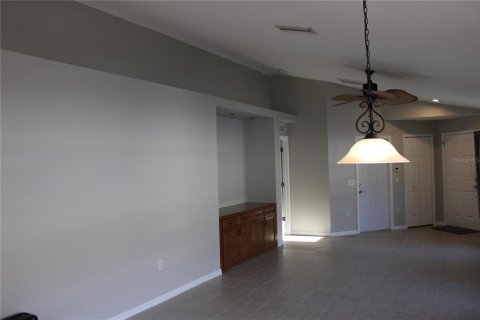 Villa ou maison à louer à Ellenton, Floride: 3 chambres, 116.13 m2 № 2150771 - photo 11