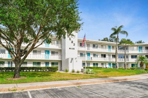 Condo in Seminole, Florida, 1 bedroom  № 1722708 - photo 26