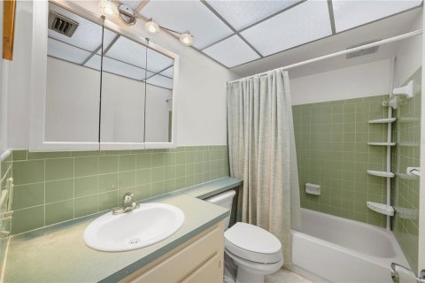 Condo in Seminole, Florida, 1 bedroom  № 1722708 - photo 21