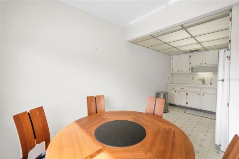 Condo in Seminole, Florida, 1 bedroom  № 1722708 - photo 13