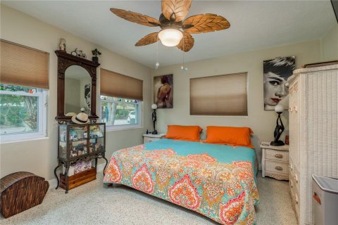 House in Dunedin, Florida 2 bedrooms, 114.55 sq.m. № 1533025 - photo 15