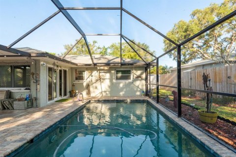 House in Dunedin, Florida 2 bedrooms, 114.55 sq.m. № 1533025 - photo 2