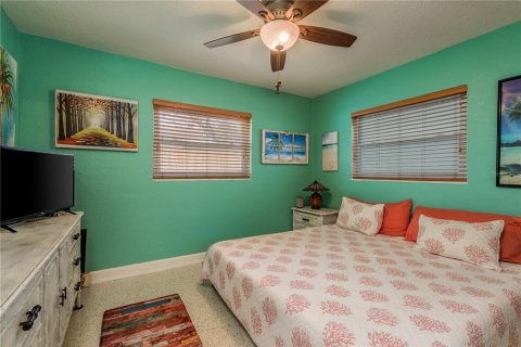 House in Dunedin, Florida 2 bedrooms, 114.55 sq.m. № 1533025 - photo 19