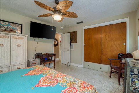 House in Dunedin, Florida 2 bedrooms, 114.55 sq.m. № 1533025 - photo 16
