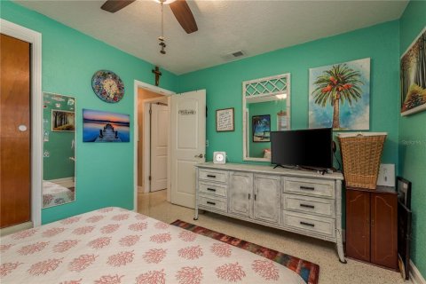 House in Dunedin, Florida 2 bedrooms, 114.55 sq.m. № 1533025 - photo 20