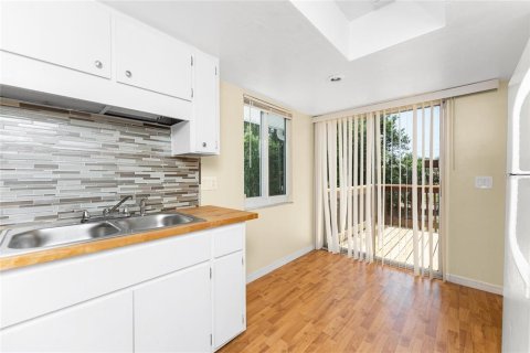 Condo in Punta Gorda, Florida, 2 bedrooms  № 1777411 - photo 17