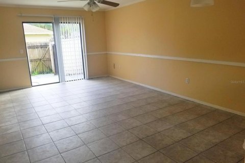 Condominio en alquiler en Orlando, Florida, 2 dormitorios, 97.36 m2 № 1651387 - foto 7