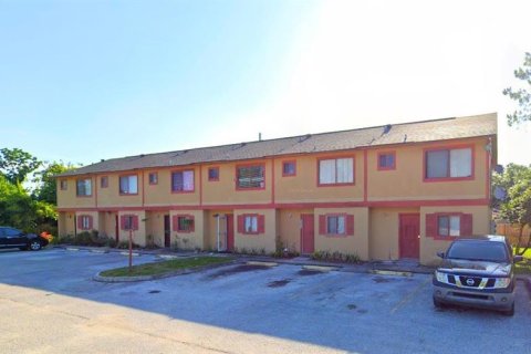 Condominio en alquiler en Orlando, Florida, 2 dormitorios, 97.36 m2 № 1651387 - foto 1