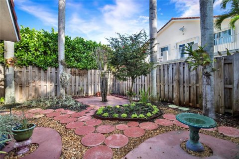Купить виллу или дом в Майами, Флорида 3 спальни, 176.98м2, № 1986486 - фото 11