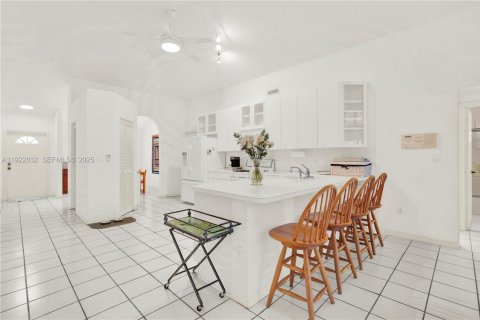 Купить виллу или дом в Майами, Флорида 3 спальни, 176.98м2, № 1986486 - фото 22