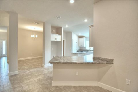 House in MAGNOLIA PARK in Haines City, Florida 3 bedrooms, 131.46 sq.m. № 1821468 - photo 11