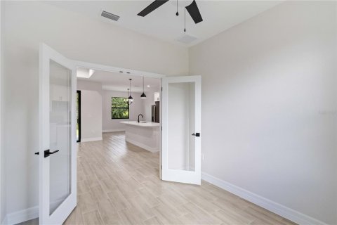 Casa en venta en Port Charlotte, Florida, 3 dormitorios, 156.45 m2 № 1909548 - foto 9