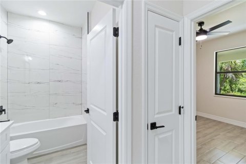 Casa en venta en Port Charlotte, Florida, 3 dormitorios, 156.45 m2 № 1909548 - foto 15