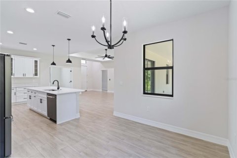 Casa en venta en Port Charlotte, Florida, 3 dormitorios, 156.45 m2 № 1909548 - foto 30