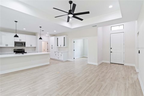 Casa en venta en Port Charlotte, Florida, 3 dormitorios, 156.45 m2 № 1909548 - foto 5