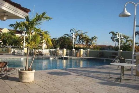 Condo in Cutler Bay, Florida, 2 bedrooms  № 1994063 - photo 27