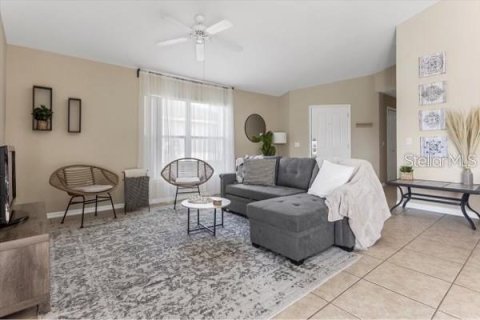 Casa en venta en Davenport, Florida, 4 dormitorios, 160.81 m2 № 1548450 - foto 2